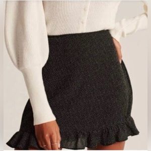 Abercrombie & Fitch Women's Black White Polka Dot Skirt Size Small
